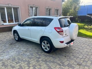 2011 Toyota RAV4 III (XA30) Рестайлинг, белый, 1600000 рублей, вид 5