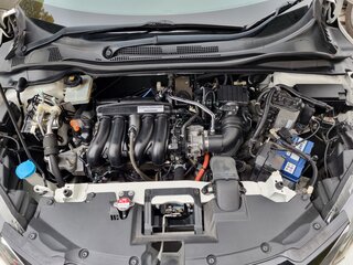 2014 Honda Vezel I, белый, 1880000 рублей, вид 4