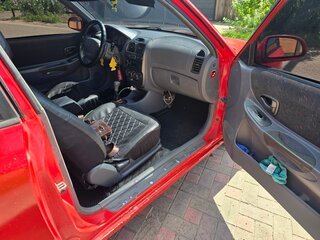 2000 Hyundai Accent II, красный, 300000 рублей, вид 5