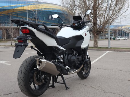 2022 Honda NT1100, белый, 1720000 рублей, вид 5