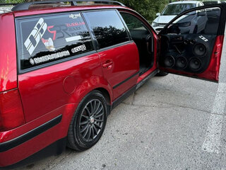 2000 Volkswagen Passat B5, красный, 950000 рублей, вид 1