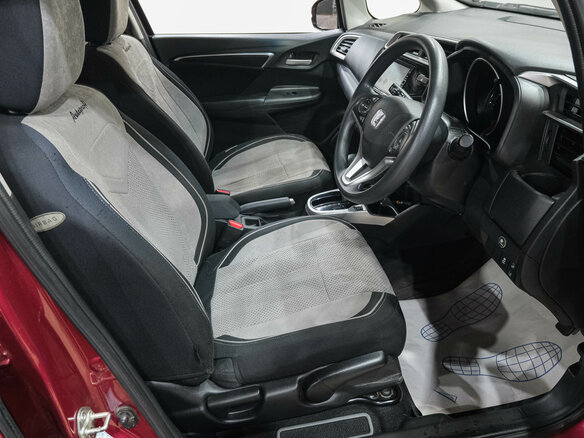 2019 Honda Fit III Рестайлинг, красный - вид 12