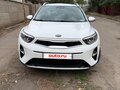2019 Kia Stonic I, белый, 2000000 рублей