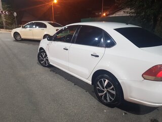 2013 Volkswagen Polo V, белый, 750000 рублей, вид 3