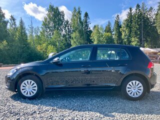 2013 Volkswagen Golf VII, чёрный, 1650000 рублей, вид 3