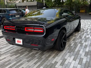 2019 Dodge Challenger III Рестайлинг 2, серый, 3200000 рублей, вид 3