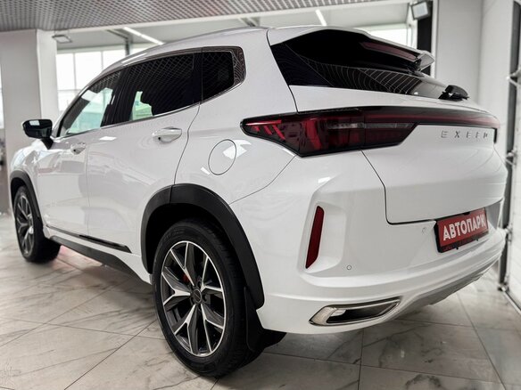 2023 Exeed LX I Рестайлинг, белый - вид 3