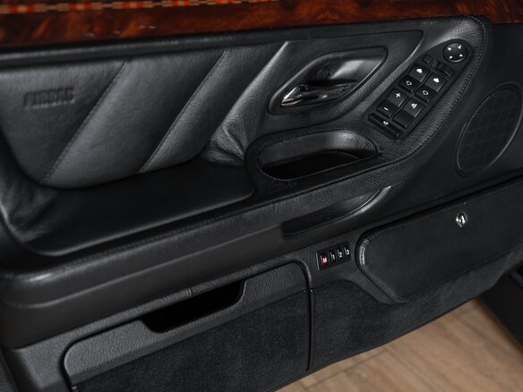 1998 BMW 7 серии 750Li III (E38) Рестайлинг, чёрный - вид 22