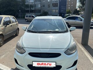 2012 Hyundai Solaris I, белый, 620000 рублей, вид 1