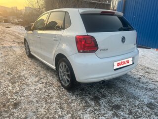 2013 Volkswagen Polo V, белый, 750000 рублей, вид 5
