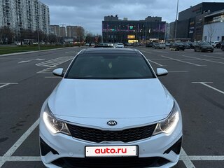 2018 Kia Optima IV Рестайлинг, белый, 1840000 рублей, вид 1