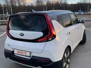2019 Kia Soul III, белый, 2250000 рублей, вид 4