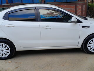 2012 Kia Rio III, белый, 650000 рублей, вид 1