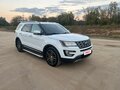 2016 Ford Explorer V Рестайлинг, белый, 2700000 рублей - вид 2