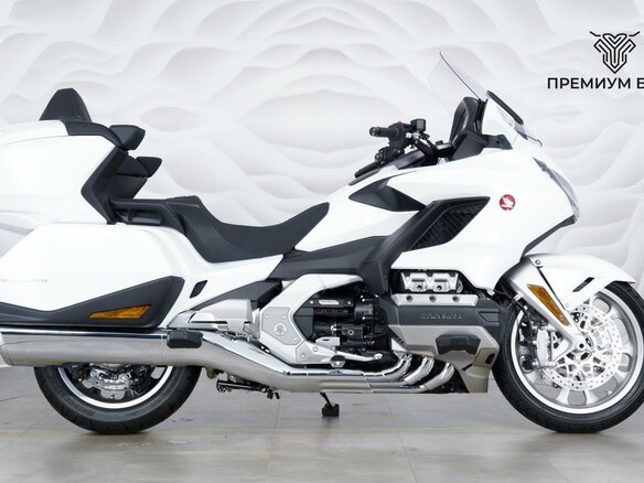 2026 Honda GL 1800 Gold Wing, белый, 3777000 рублей