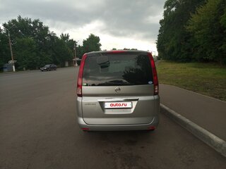 2010 Nissan Serena III (C25), серебристый, 1350000 рублей, вид 4