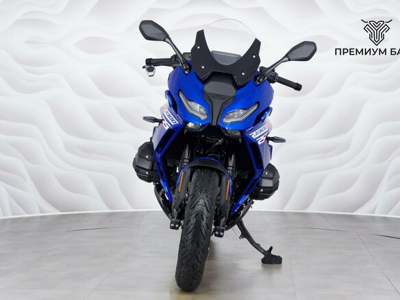 2025 BMW R 1300 RS, синий, 2499000 рублей - вид 3