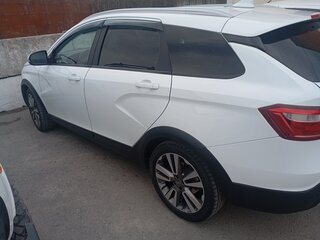 2018 Lada (ВАЗ) Vesta SW Cross I, белый, 1000000 рублей, вид 2