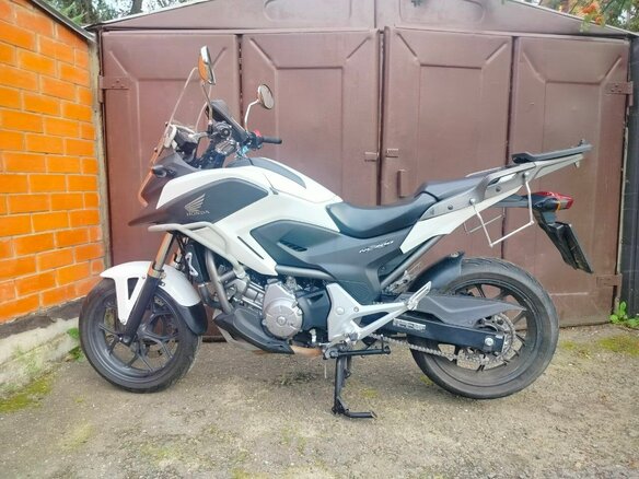 2012 Honda NC 700X, белый, 525000 рублей