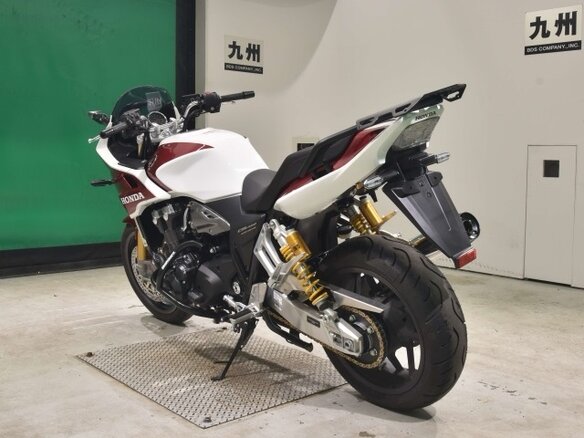 2025 Honda CB 1300, белый, 1569000 рублей - вид 5
