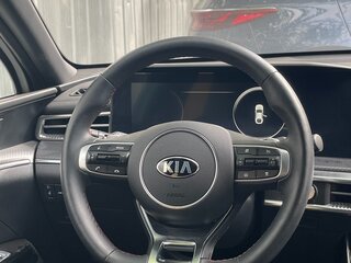 2020 Kia K5 III, белый, 2600000 рублей, вид 3