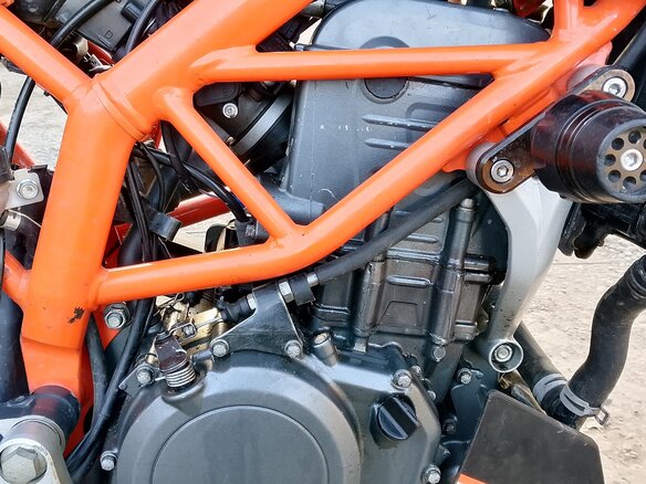 2013 KTM 390 Duke, белый, 260000 рублей - вид 4