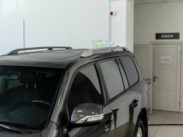 2010 Toyota Land Cruiser 200 Series, серый, 2700000 рублей - вид 14