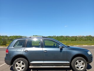 2004 Volkswagen Touareg I, серый, 810512 рублей, вид 3
