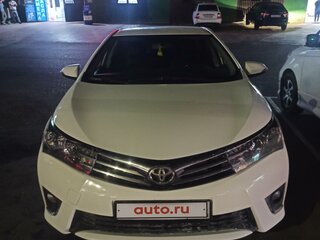 2013 Toyota Corolla XI (E160, E170, E180), белый, 1350000 рублей, вид 2