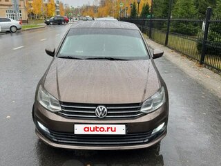 2018 Volkswagen Polo V Рестайлинг, коричневый, 1100000 рублей, вид 2