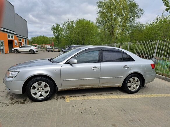 2008 Hyundai Sonata V (NF), серебристый, 500000 рублей - вид 2
