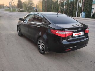 2011 Kia Rio 5-speed III, чёрный, 800000 рублей, вид 3