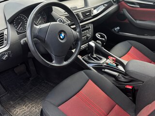 2011 BMW X1 18i I (E84), красный, 1500000 рублей, вид 4