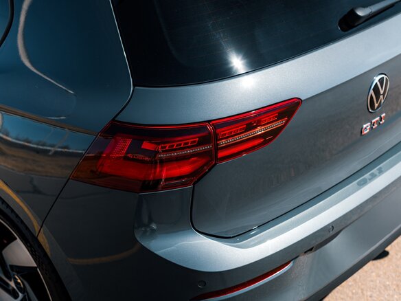 2021 Volkswagen Golf GTI VIII, серый, 3950000 рублей - вид 11