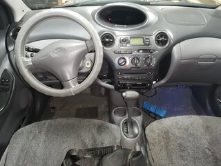 2000 Toyota Yaris I, синий, 455000 рублей, вид 3