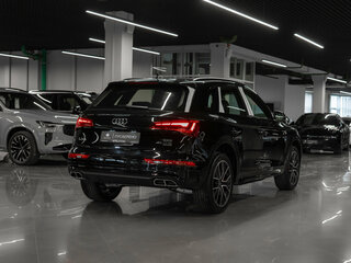 2025 Audi Q5 L 45 TFSI II (FY) Рестайлинг, чёрный, 5650000 рублей, вид 5