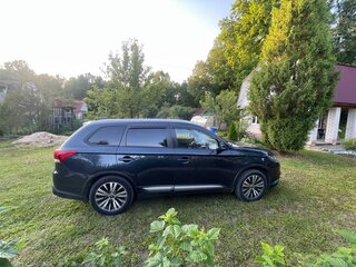 2019 Mitsubishi Outlander III Рестайлинг 3, синий, 2290000 рублей, вид 4