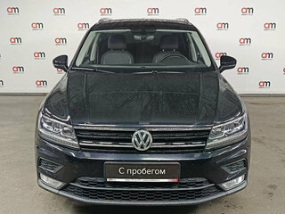 2017 Volkswagen Tiguan II, чёрный, 2179000 рублей, вид 2