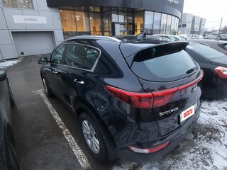 2017 Kia Sportage IV, чёрный, 1800000 рублей, вид 3