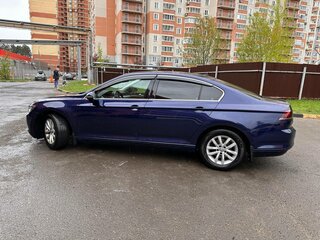 2019 Volkswagen Passat B8, синий, 1900000 рублей, вид 3