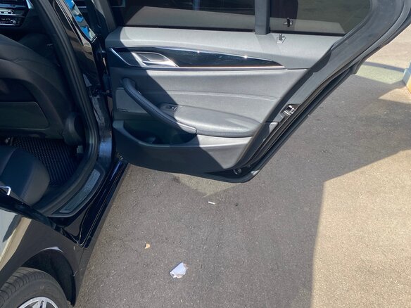 2018 BMW 5 серии 520d xDrive VII (G30/G31/G38), чёрный, 3500000 рублей - вид 18