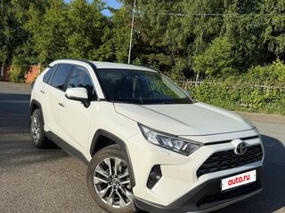 2020 Toyota RAV4 V (XA50), белый, 3300000 рублей, вид 3