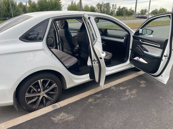 2023 Geely Emgrand II, белый, 1850000 рублей - вид 16