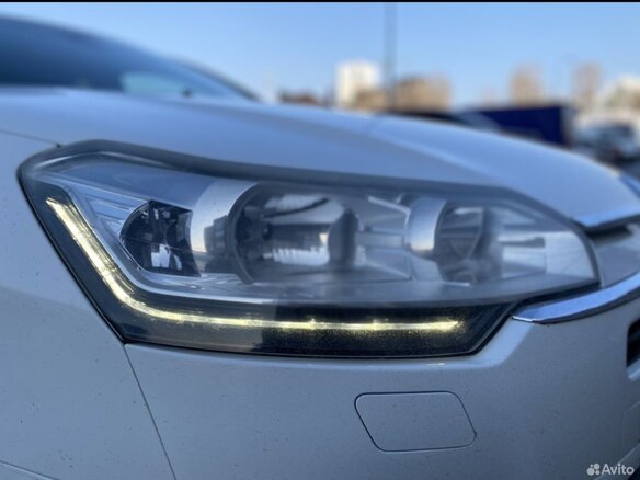 2012 Citroen C5 II, белый, 650000 рублей - вид 15