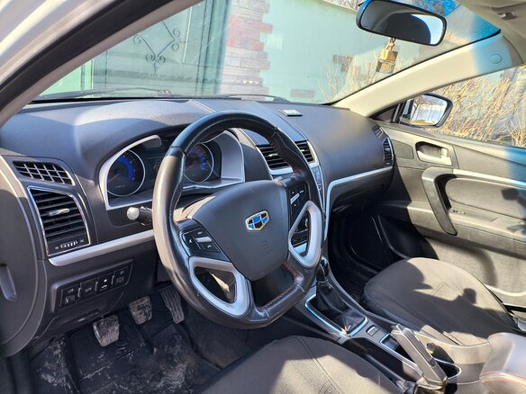 2016 Geely Emgrand EC7, белый, 600000 рублей - вид 11