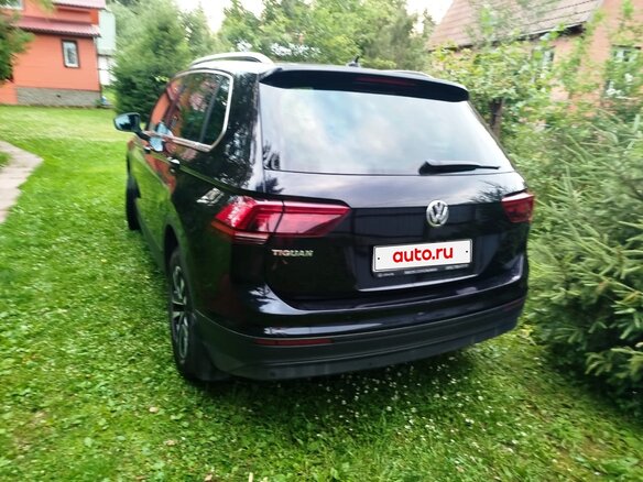 2019 Volkswagen Tiguan II, чёрный, 2400000 рублей - вид 6
