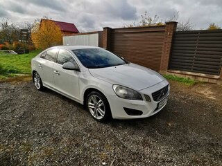 2011 Volvo S60 II, белый, 800000 рублей, вид 1