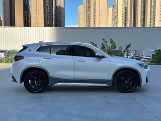2021 BMW X2 sDrive20i I (F39), белый, 1910000 рублей, вид 4