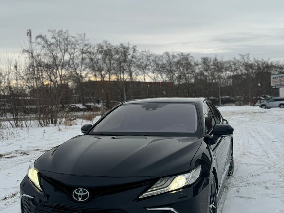 2019 Toyota Camry VIII (XV70), чёрный, 2990000 рублей - вид 1