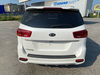 2020 Kia Carnival III, белый, 3121111 рублей, вид 5